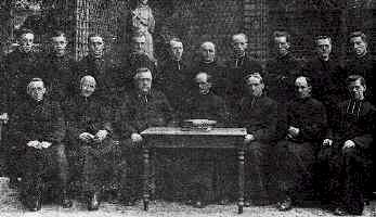 les pretres en 1925